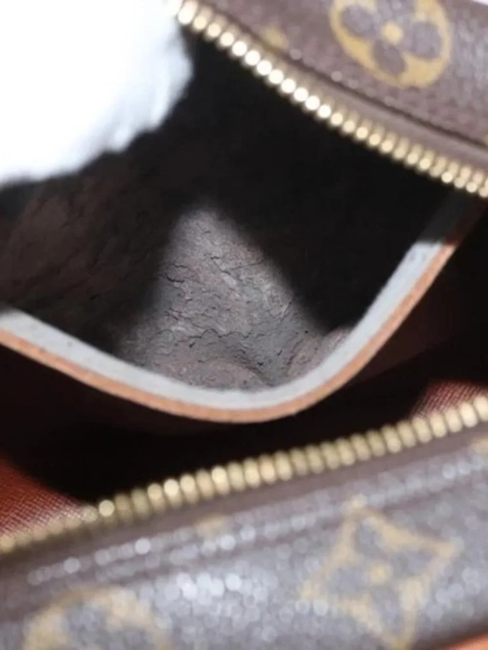LOUIS VUITTON Monogram Blois Shoulder Bag M51221 LV Auth 175030A